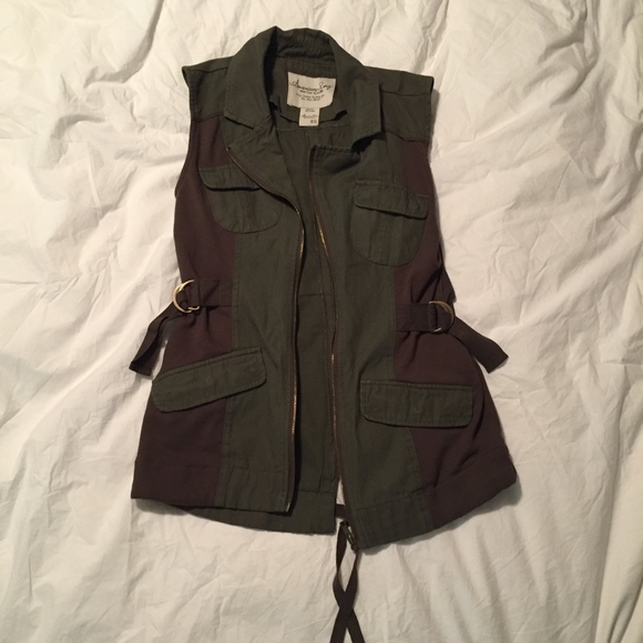 American Rag Green Utility Vest - Picture 2 of 5